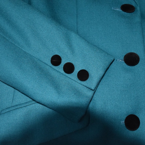 Ladies Dress Blazer ( Petite Sophisticate )  s. 6 - Picture 2 of 6